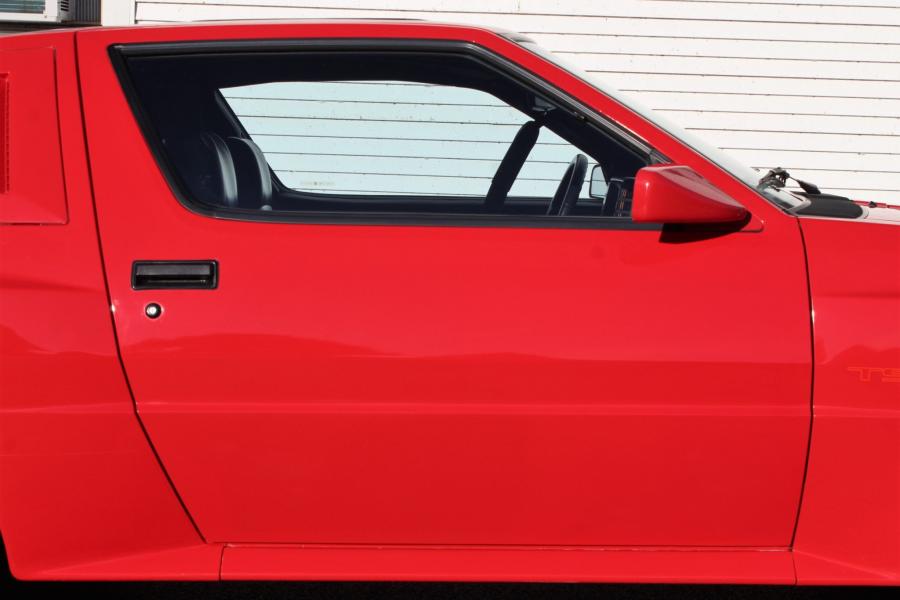 Детали экстерьера Chrysler Conquest TSi 1987 года  (фото 19 из 137)